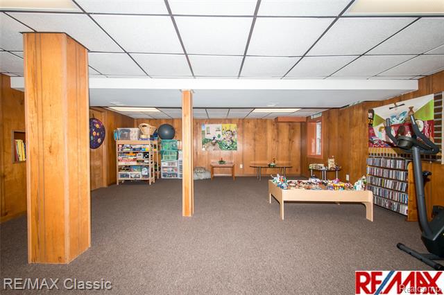 Builiding view fourteen for 34682 Bunker Hill, Farmington, MI. 48331