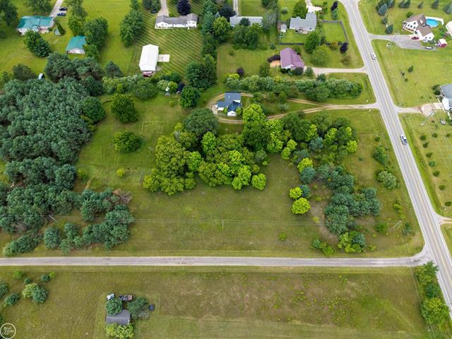 Builiding view forty three for 2538 Burnside, North Branch, MI. 48461