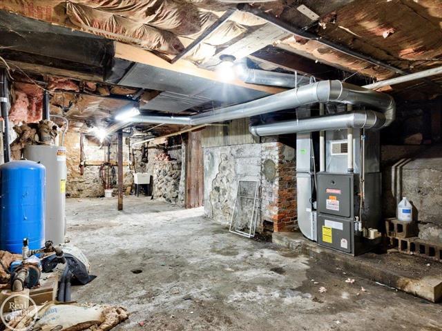 Builiding view sixteen for 2538 Burnside, North Branch, MI. 48461