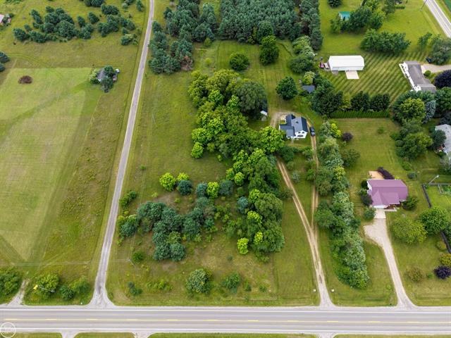 Builiding view thirty eight for 2538 Burnside, North Branch, MI. 48461