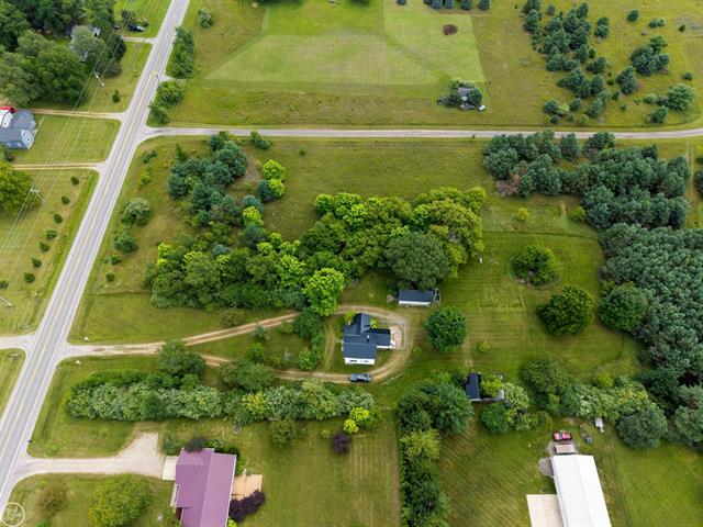 Builiding view thirty seven for 2538 Burnside, North Branch, MI. 48461