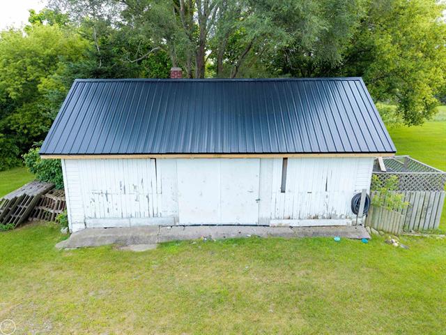 Builiding view thirty three for 2538 Burnside, North Branch, MI. 48461