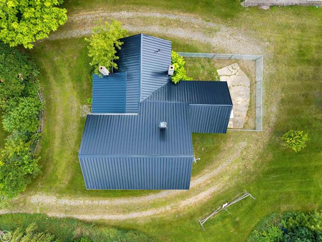 Builiding view twenty four for 2538 Burnside, North Branch, MI. 48461