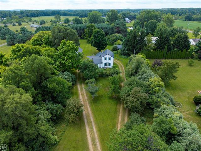 Builiding view twenty nine for 2538 Burnside, North Branch, MI. 48461