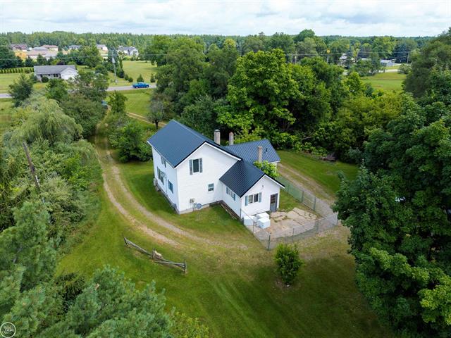 Builiding view twenty seven for 2538 Burnside, North Branch, MI. 48461