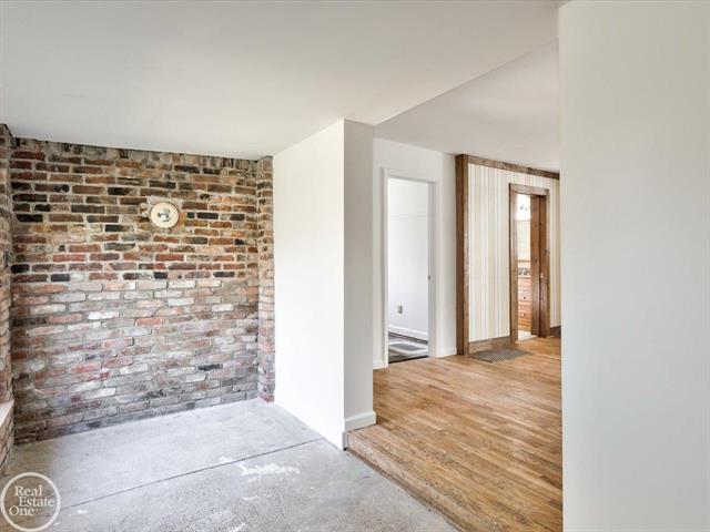 Builiding view two for 2538 Burnside, North Branch, MI. 48461