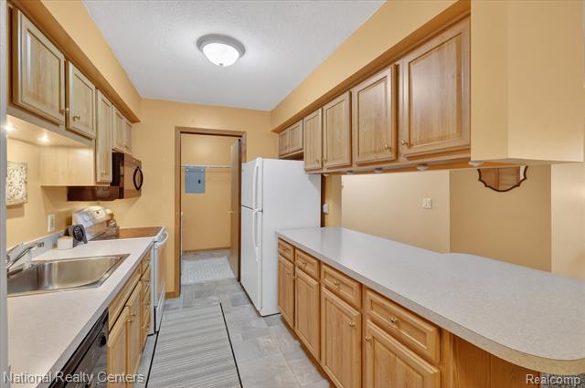 Builiding view eleven for 1509 Shoemaker, Westland, MI. 48185