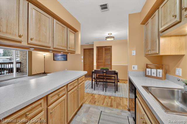 Builiding view twelve for 1509 Shoemaker, Westland, MI. 48185