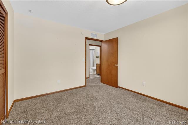 Builiding view twenty one for 1509 Shoemaker, Westland, MI. 48185