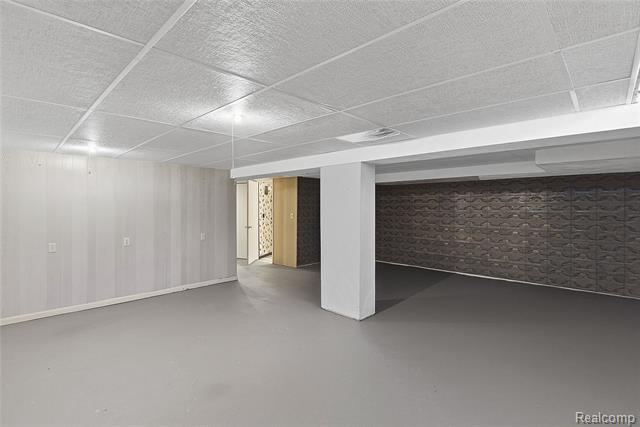 Builiding view fifteen for 49990 Helfer, Wixom, MI. 48393