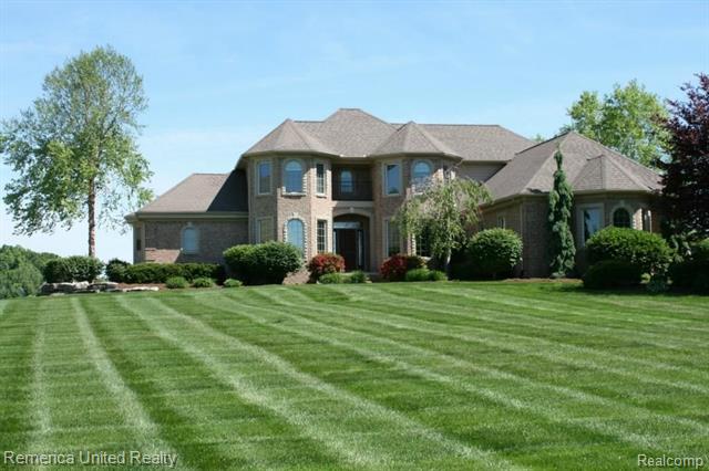 front view for 10181 Rosemarie Run, Brighton, Mi. 48114