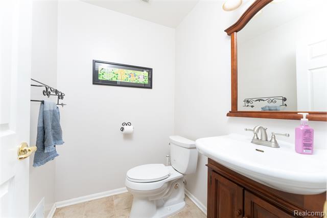 Builiding view fifteen for 2686 Magnolia Garden, Howell, MI. 48843