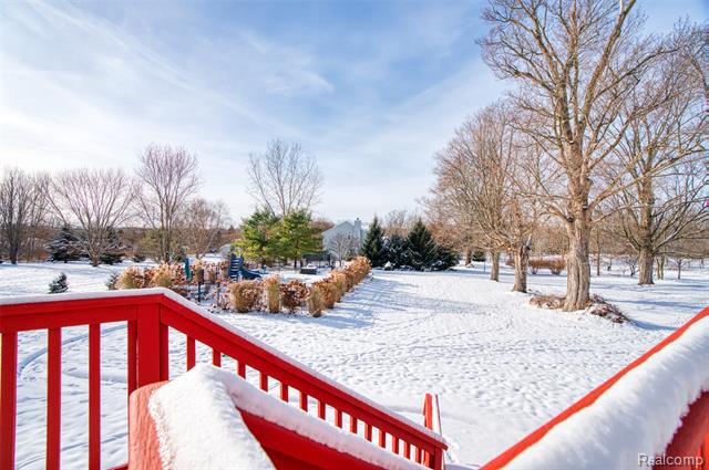 Builiding view thirty nine for 2686 Magnolia Garden, Howell, MI. 48843