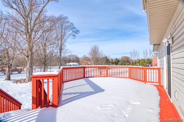 Builiding view thirty seven for 2686 Magnolia Garden, Howell, MI. 48843