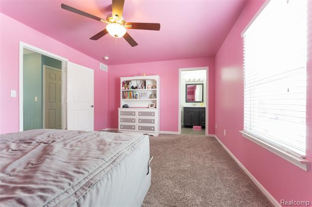 Builiding view twenty four for 2686 Magnolia Garden, Howell, MI. 48843