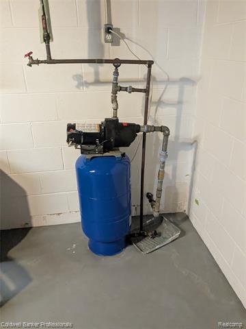 Builiding view forty for 4049 Slattery, North Branch, MI. 48461