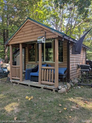 Builiding view four for 4049 Slattery, North Branch, MI. 48461