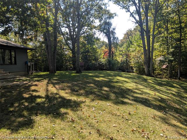 Builiding view nine for 4049 Slattery, North Branch, MI. 48461