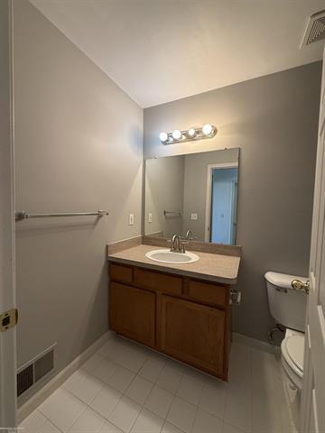 Builiding view five for 28165 Raleigh Crescent, New Baltimore, MI. 48051