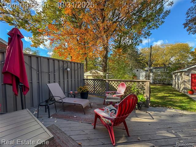 Builiding view thirty three for 1117 N Vermont, Royal Oak, MI. 48067