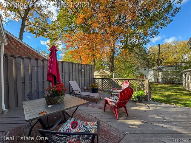 Builiding view thirty two for 1117 N Vermont, Royal Oak, MI. 48067