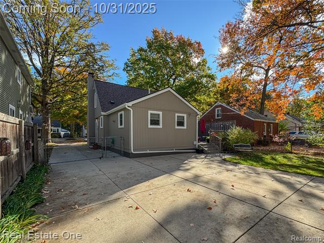 Builiding view twenty nine for 1117 N Vermont, Royal Oak, MI. 48067