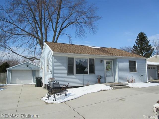 front view for 170 Chilson Road, Howell, Mi. 48843