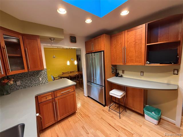 Builiding view fifteen for 1210 Marywood, Royal Oak, MI. 48067