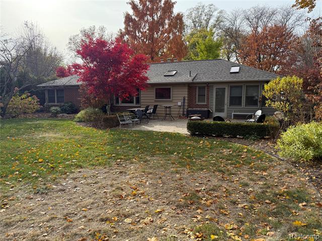 Builiding view forty for 1210 Marywood, Royal Oak, MI. 48067