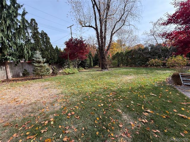 Builiding view thirty six for 1210 Marywood, Royal Oak, MI. 48067