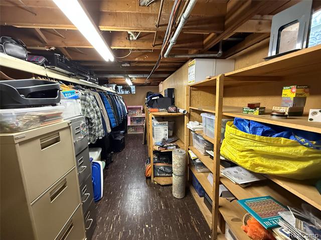 Builiding view thirty three for 1210 Marywood, Royal Oak, MI. 48067