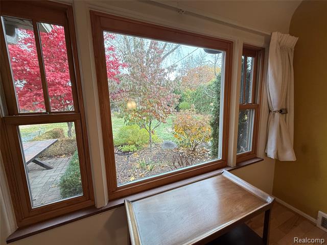 Builiding view twelve for 1210 Marywood, Royal Oak, MI. 48067