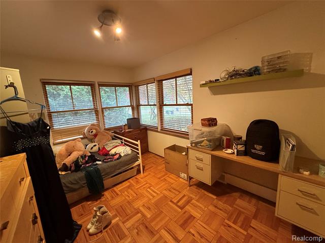 Builiding view twenty five for 1210 Marywood, Royal Oak, MI. 48067