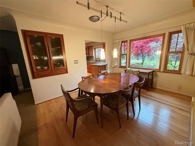 Builiding view twenty one for 1210 Marywood, Royal Oak, MI. 48067