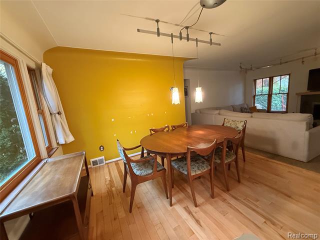 Builiding view twenty two for 1210 Marywood, Royal Oak, MI. 48067