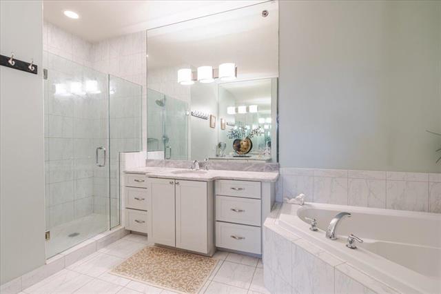 Builiding view eighteen for 45900 Stonewood, Canton, MI. 48187