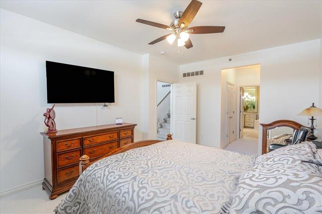 Builiding view fifteen for 45900 Stonewood, Canton, MI. 48187