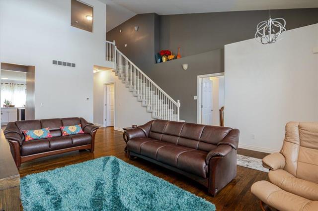 Builiding view four for 45900 Stonewood, Canton, MI. 48187