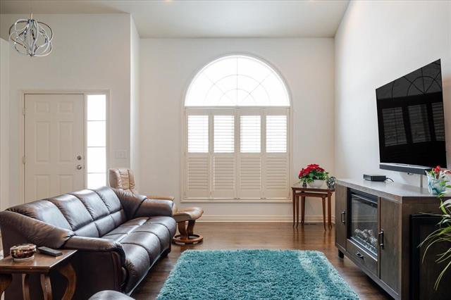 Builiding view six for 45900 Stonewood, Canton, MI. 48187