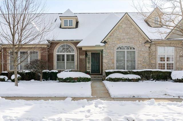 Builiding view thirty five for 45900 Stonewood, Canton, MI. 48187