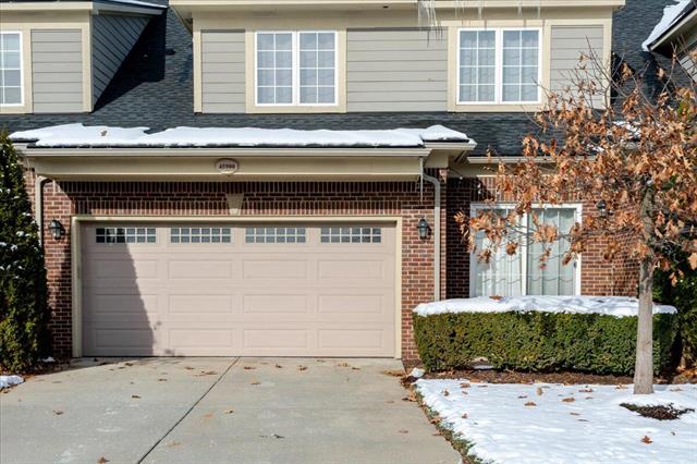 Builiding view thirty three for 45900 Stonewood, Canton, MI. 48187