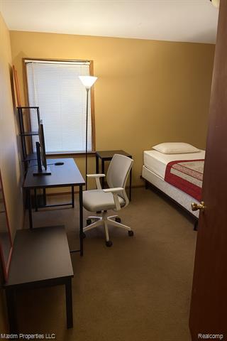 Builiding view eleven for 6240 Outer, Detroit, MI. 48235