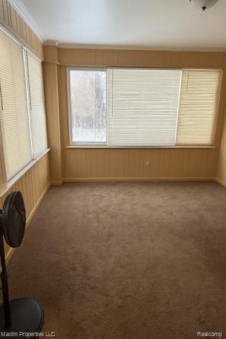 Builiding view nine for 6240 Outer, Detroit, MI. 48235