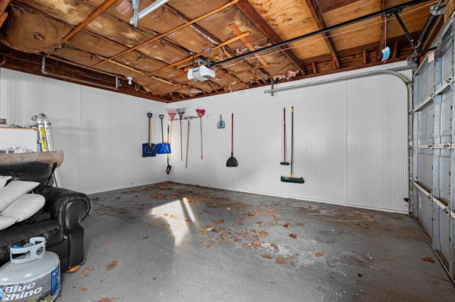 Builiding view twenty eight for 2054 Mckinley, Ypsilanti, MI. 48197