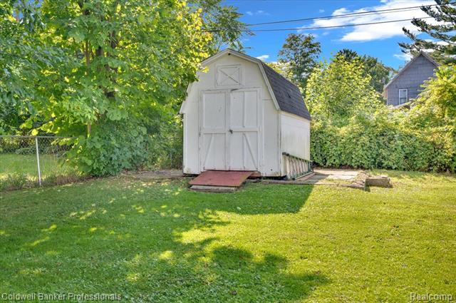 Builiding view fifteen for 6130 2Nd, Mayville, MI. 48744