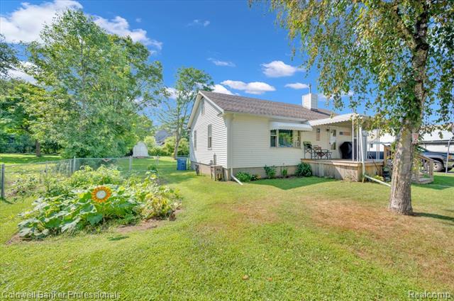 Builiding view one for 6130 2Nd, Mayville, MI. 48744