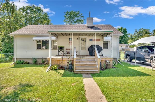 Builiding view seventeen for 6130 2Nd, Mayville, MI. 48744