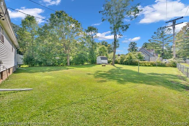 Builiding view sixteen for 6130 2Nd, Mayville, MI. 48744