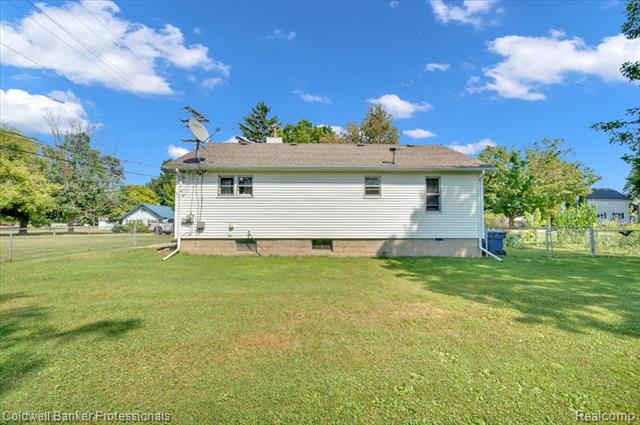 Builiding view thirteen for 6130 2Nd, Mayville, MI. 48744