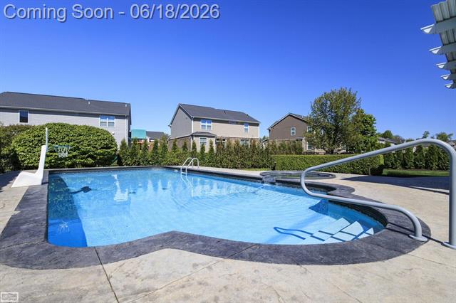 Builiding view seven for 48231 Long Leaf, Macomb, MI. 48044